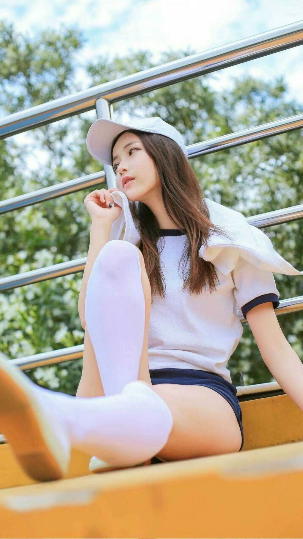卡尔斯鲁厄疲于奔命，勒沃库森盯紧保级对手，勒沃库森对卡斯鲁厄直播